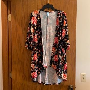 Black floral kimono